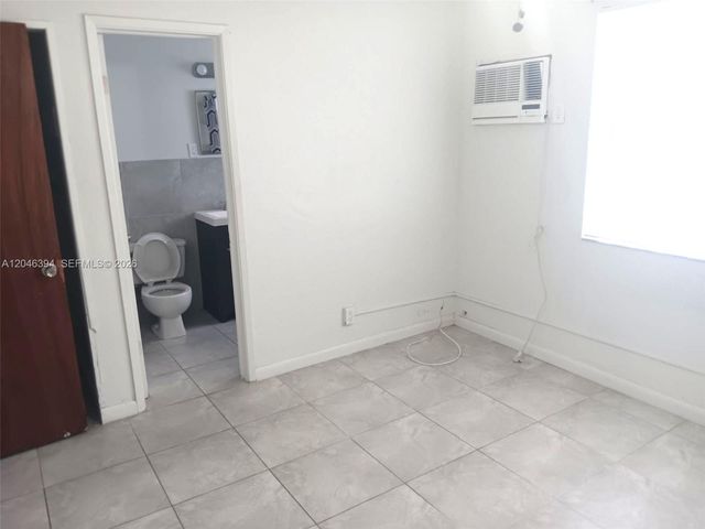 2334 Grant St 2336, Hollywood, FL 33020
