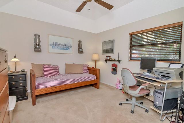 8440 CRANES ROOST, New Port Richey, FL 34654