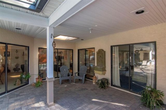 8440 CRANES ROOST, New Port Richey, FL 34654