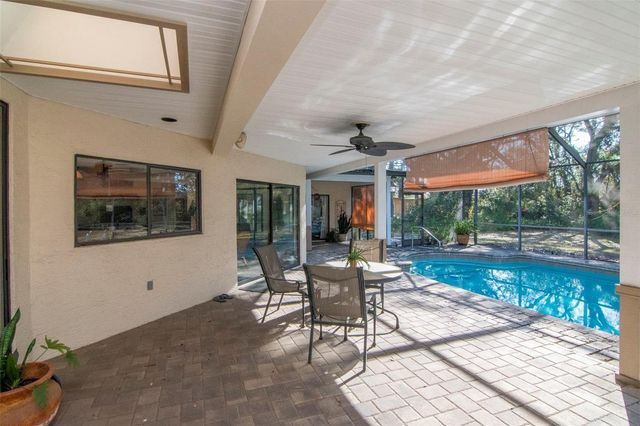 8440 CRANES ROOST, New Port Richey, FL 34654