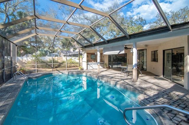 8440 CRANES ROOST, New Port Richey, FL 34654