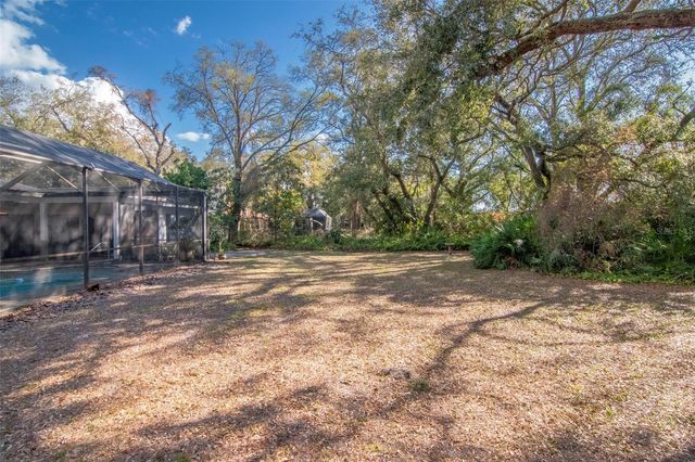 8440 CRANES ROOST, New Port Richey, FL 34654