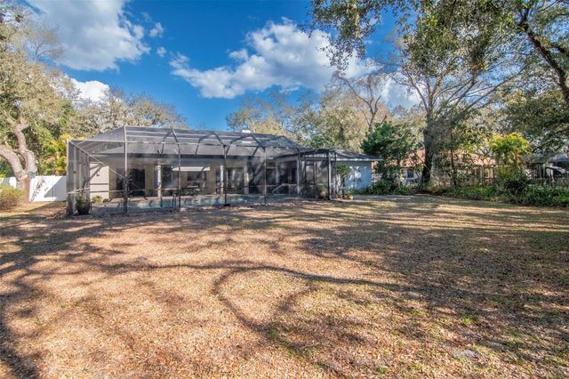 8440 CRANES ROOST, New Port Richey, FL 34654