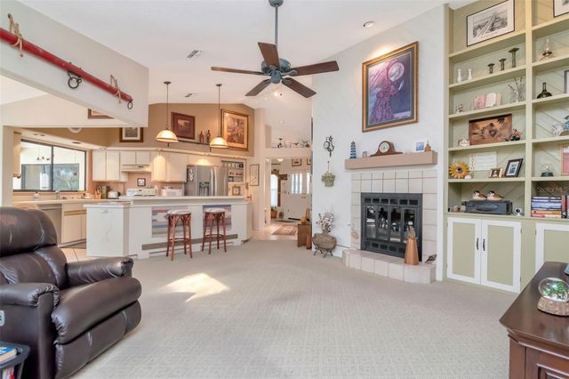 8440 CRANES ROOST, New Port Richey, FL 34654