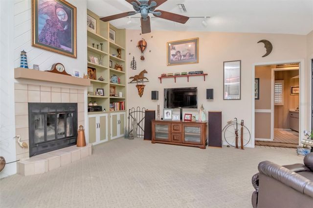 8440 CRANES ROOST, New Port Richey, FL 34654