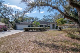 8440 CRANES ROOST, New Port Richey, FL 34654