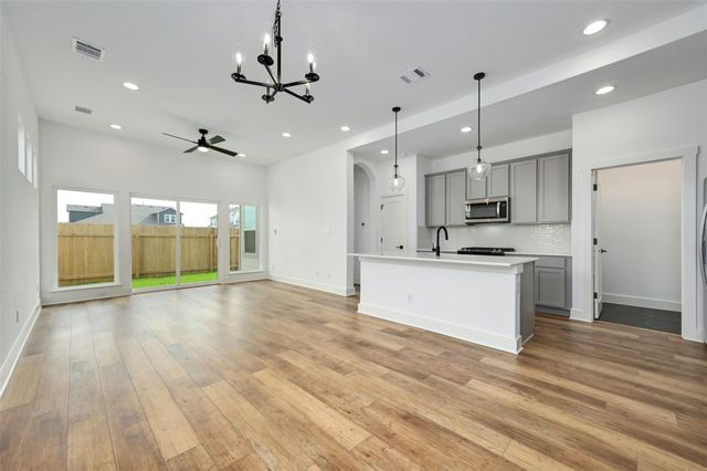 8575 Wellspring LOOP, Round Rock, TX 78665