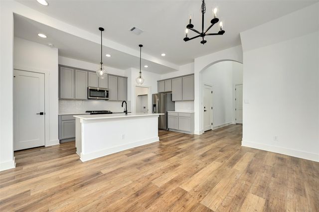 8575 Wellspring LOOP, Round Rock, TX 78665