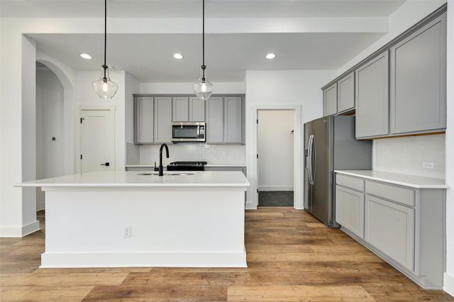 8575 Wellspring LOOP, Round Rock, TX 78665