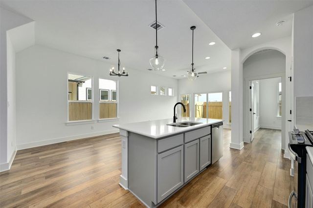 8575 Wellspring LOOP, Round Rock, TX 78665