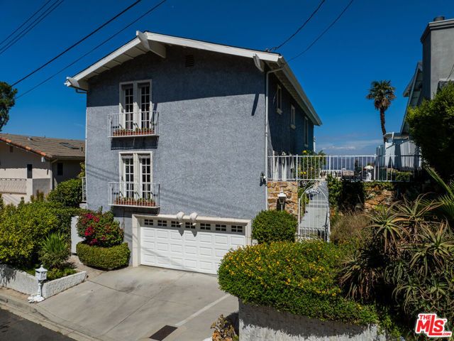 20967 Bandera Street, Woodland Hills (los Angeles), CA 91364