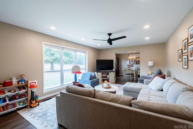 5350 W Heber Springs Road, Quitman, AR 72131