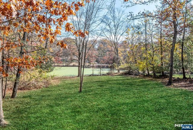 263 Arbor Road, Franklin Lakes, NJ 07417