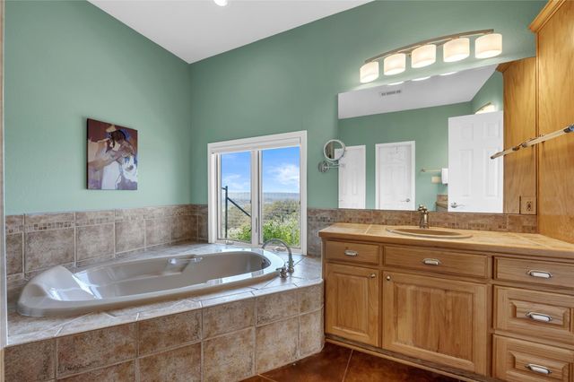 206 Vista Hermosa, Burnet, TX 78611