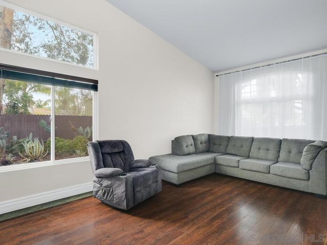 32453 Enriqueta Cir, Temecula, CA 92592