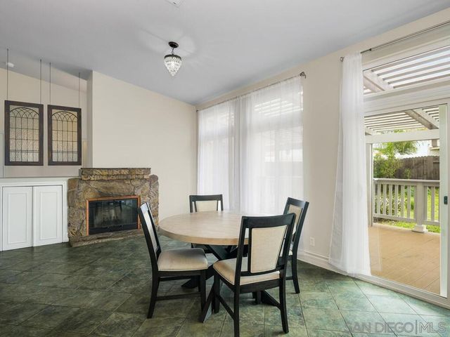 32453 Enriqueta Cir, Temecula, CA 92592