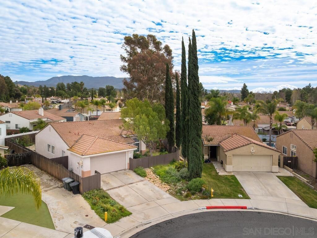 32453 Enriqueta Cir, Temecula, CA 92592