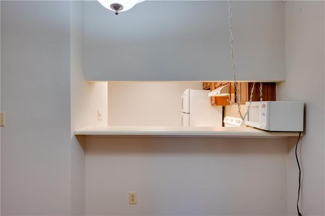 466 Teal Court, Roswell, GA 30076