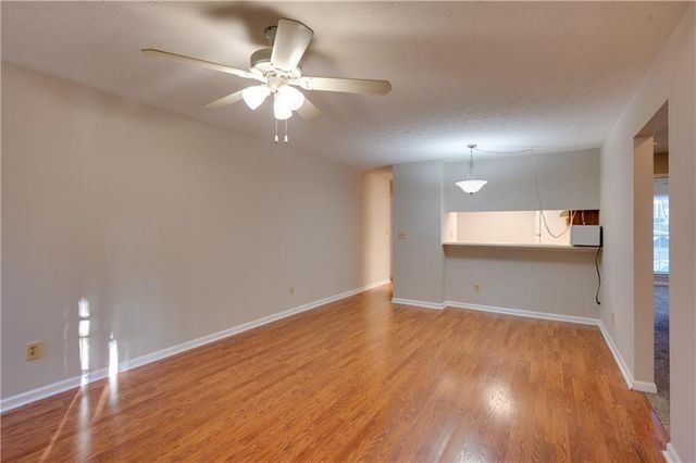 466 Teal Court, Roswell, GA 30076