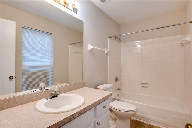 466 Teal Court, Roswell, GA 30076