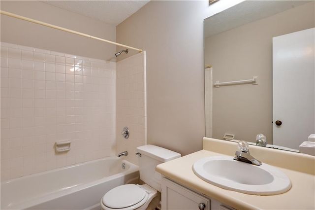 466 Teal Court, Roswell, GA 30076