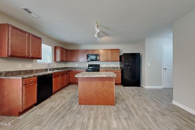 138 Hunterwood Place, Benson, NC 27504
