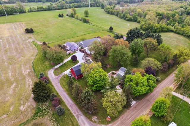 3650 Hogback Road, Fowlerville, MI 48836