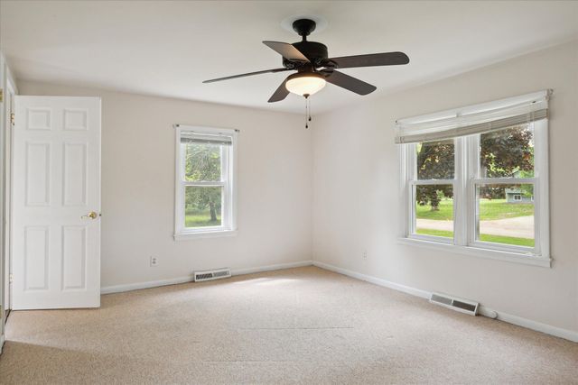 3650 Hogback Road, Fowlerville, MI 48836