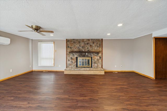 3650 Hogback Road, Fowlerville, MI 48836