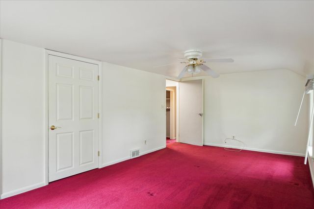 3650 Hogback Road, Fowlerville, MI 48836