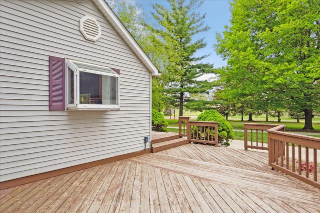 3650 Hogback Road, Fowlerville, MI 48836