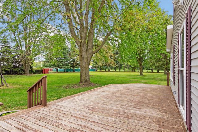 3650 Hogback Road, Fowlerville, MI 48836