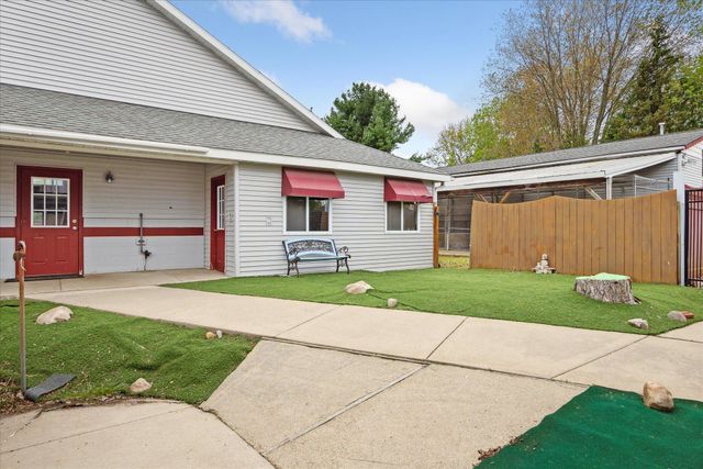 3650 Hogback Road, Fowlerville, MI 48836