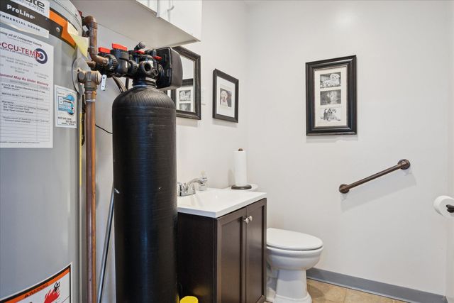 3650 Hogback Road, Fowlerville, MI 48836