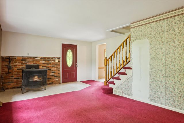 3650 Hogback Road, Fowlerville, MI 48836