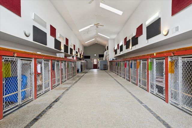 3650 Hogback Road, Fowlerville, MI 48836