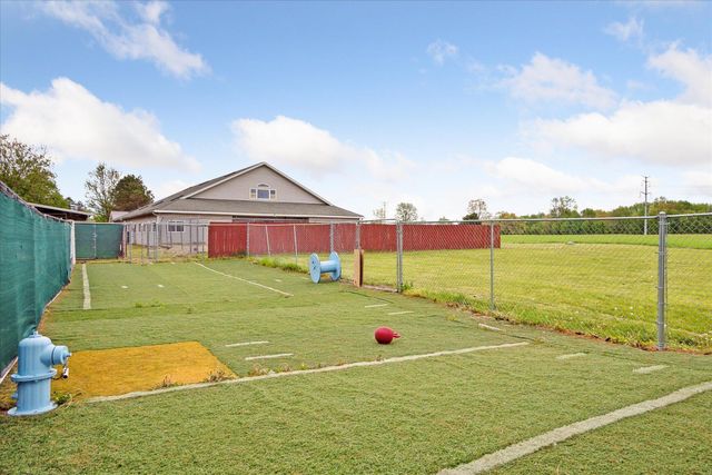 3650 Hogback Road, Fowlerville, MI 48836