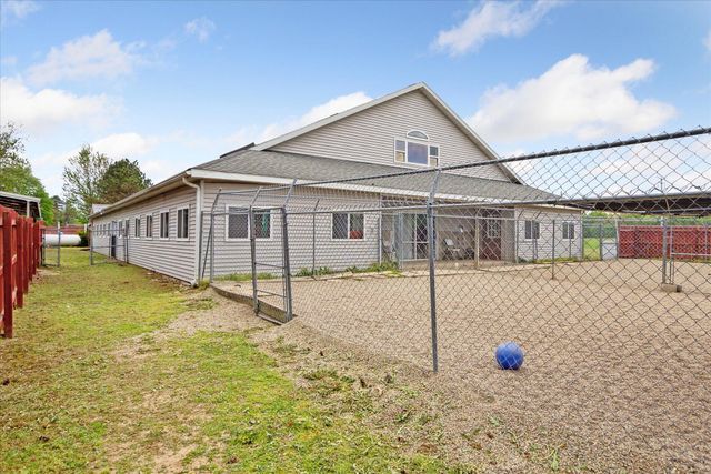 3650 Hogback Road, Fowlerville, MI 48836