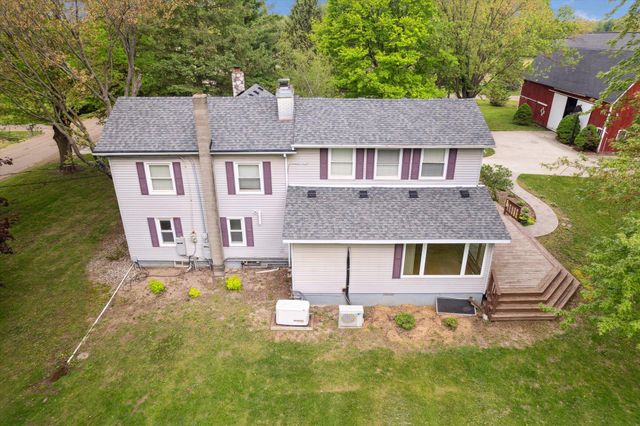 3650 Hogback Road, Fowlerville, MI 48836
