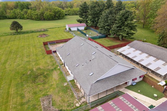 3650 Hogback Road, Fowlerville, MI 48836