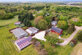 3650 Hogback Road, Fowlerville, MI 48836