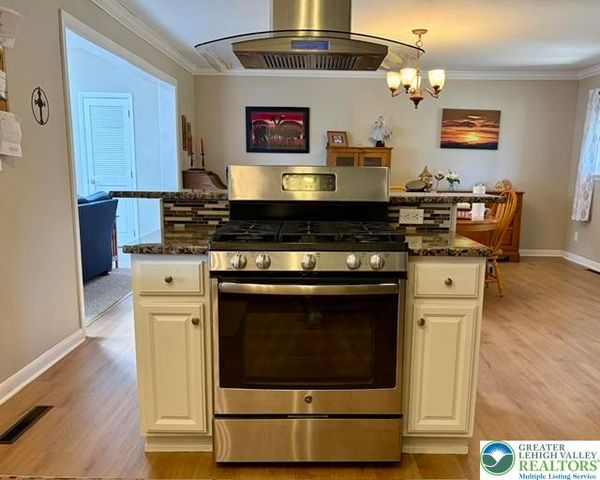 1922 Aripine Avenue, Bethlehem City, PA 18018