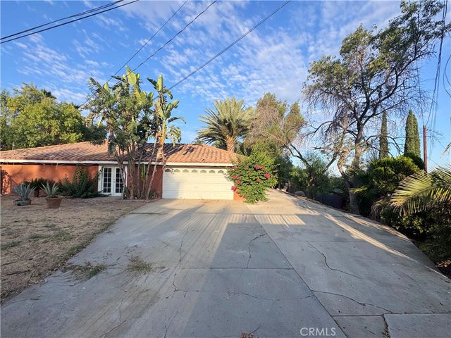 16801 Sendero Del Charro, Riverside, CA 92504
