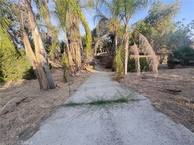 16801 Sendero Del Charro, Riverside, CA 92504