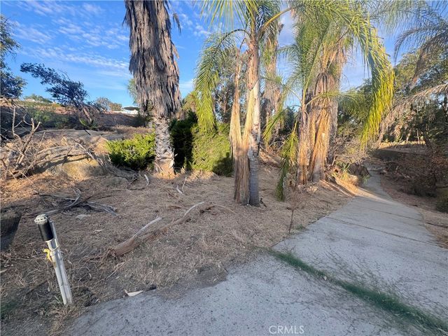 16801 Sendero Del Charro, Riverside, CA 92504