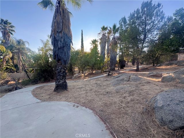 16801 Sendero Del Charro, Riverside, CA 92504