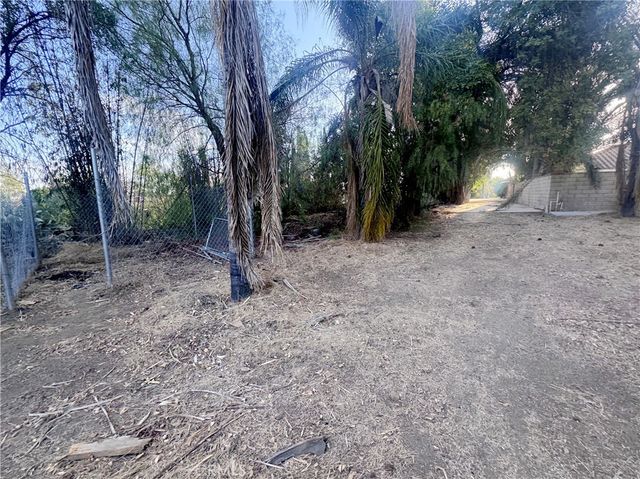 16801 Sendero Del Charro, Riverside, CA 92504