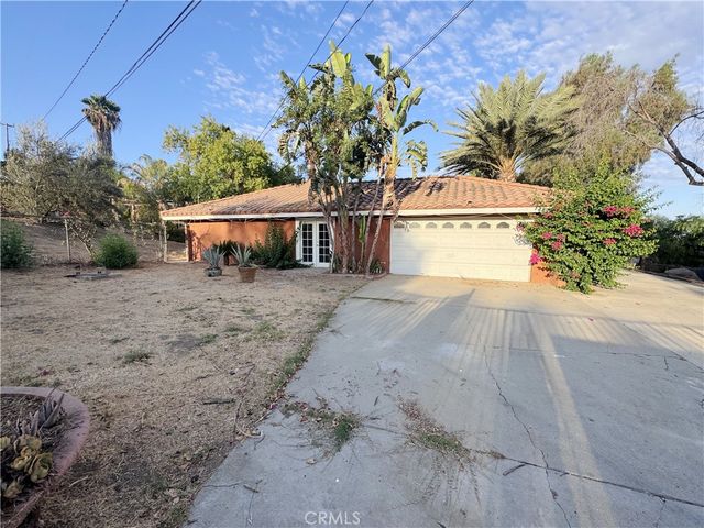 16801 Sendero Del Charro, Riverside, CA 92504