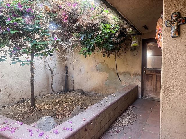 16801 Sendero Del Charro, Riverside, CA 92504