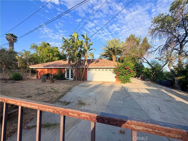 16801 Sendero Del Charro, Riverside, CA 92504